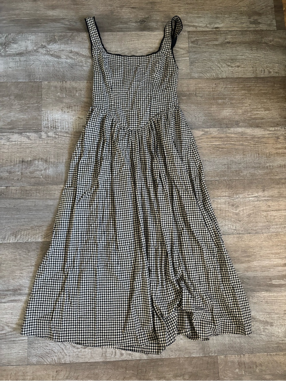 Rumored Toulouse Midi Dress in Gingham Black - Picture 6 of 9